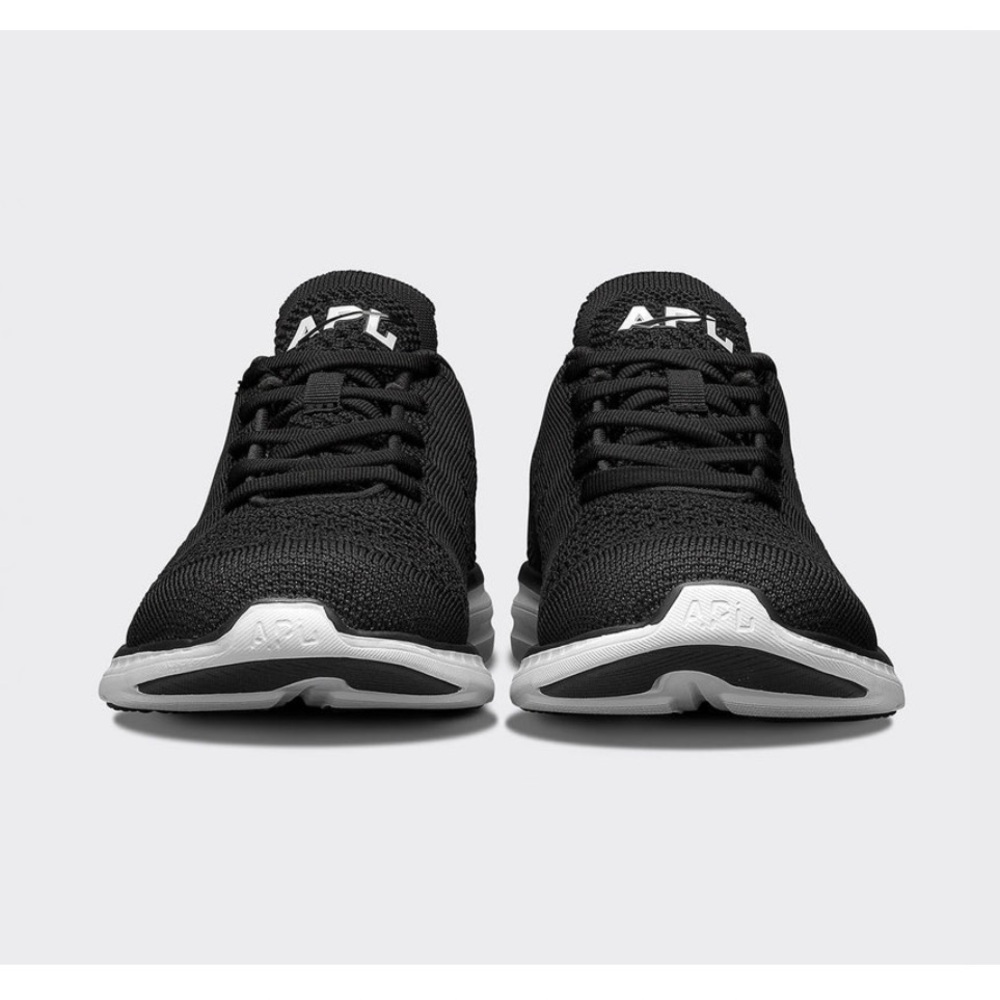 APL Women’s TechLoom Pro in Black and White